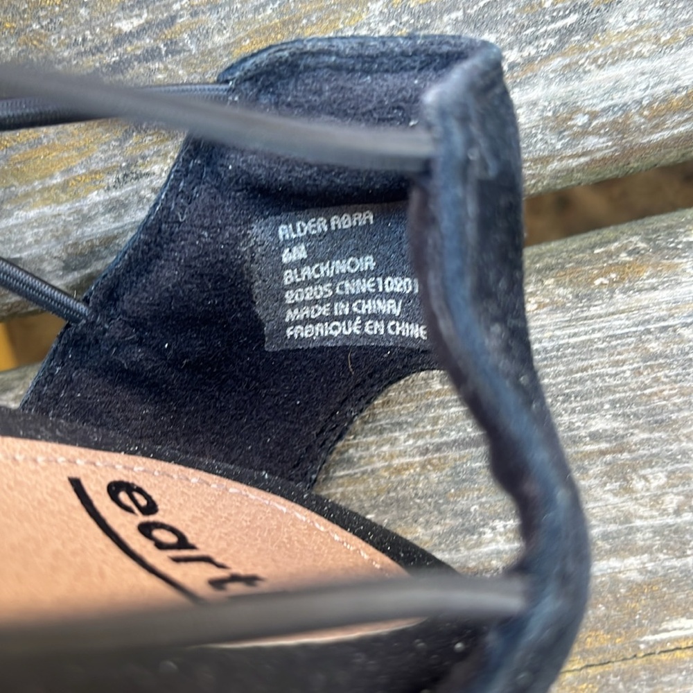 EARTH Alder Abra Sandals Flats Size 6 - Picture 6 of 7